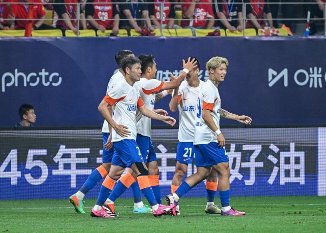 178直播-泰山闯关青岛寄望克雷桑 重组防线拆东墙补西墙